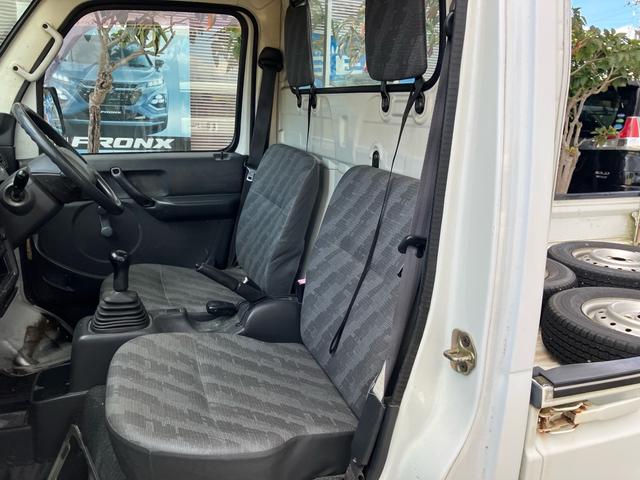 キャリイトラック KC 4WD 5速マニュアル エアコン パワステ(11枚目)