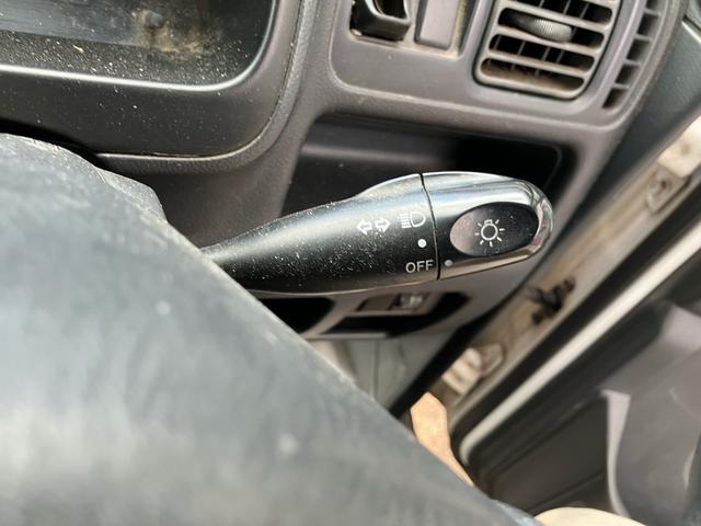 キャリイトラック KC 4WD 5速マニュアル エアコン パワステ(19枚目)