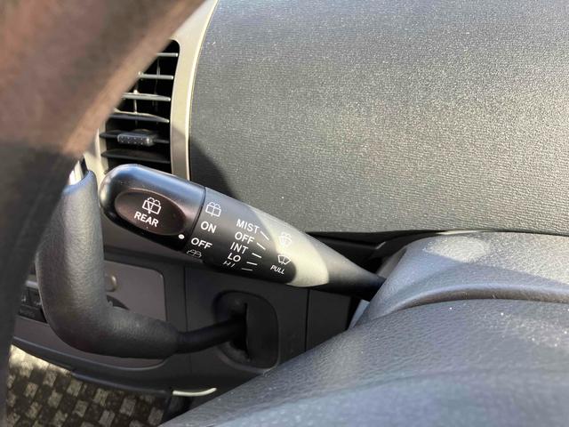 タント カスタムＶＳ　ＨＩＤ　スマートキー　電動格納ミラー　ベンチシート　ＡＴ　盗難防止システム　ＡＢＳ　ＣＤ　ＤＶＤ再生　アルミホイール　衝突安全ボディ　エアコン　パワーステアリング　パワーウィンドウ　運転席エアバッグ（23枚目）