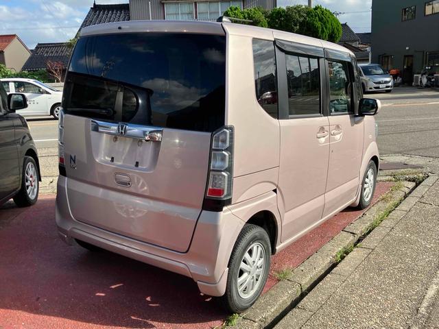 Ｎ－ＢＯＸ Ｇ・Ｌパッケージ　バックカメラ　両側スライドドア　スマートキー　アイドリングストップ　ベンチシート　ＣＶＴ　盗難防止システム　ＡＢＳ　ＥＳＣ　アルミホイール　衝突安全ボディ　エアコン　パワーステアリング（5枚目）