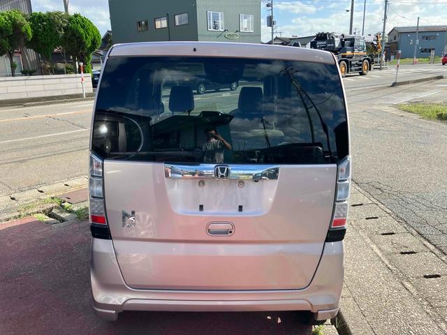 Ｎ－ＢＯＸ Ｇ・Ｌパッケージ　バックカメラ　両側スライドドア　スマートキー　アイドリングストップ　ベンチシート　ＣＶＴ　盗難防止システム　ＡＢＳ　ＥＳＣ　アルミホイール　衝突安全ボディ　エアコン　パワーステアリング（6枚目）