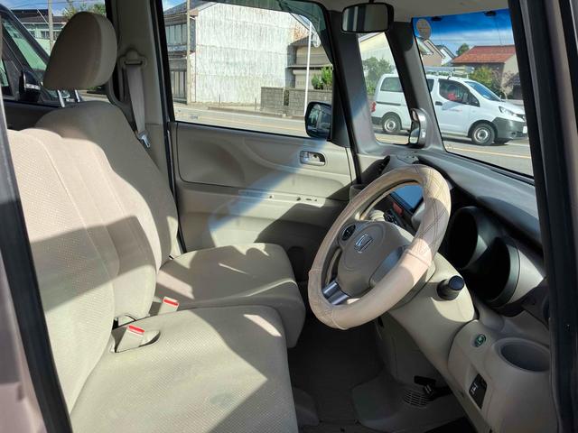 Ｎ－ＢＯＸ Ｇ・Ｌパッケージ　バックカメラ　両側スライドドア　スマートキー　アイドリングストップ　ベンチシート　ＣＶＴ　盗難防止システム　ＡＢＳ　ＥＳＣ　アルミホイール　衝突安全ボディ　エアコン　パワーステアリング（16枚目）