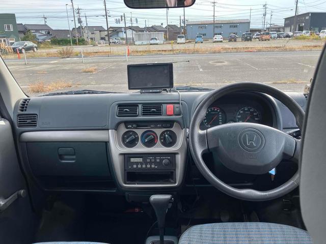 毎回座るフロントシート。運転席は必ず使用する部分ですので、座り心地が重要です！