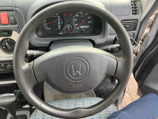 自ら操るハンドル！ドライバーの生命線です。お客様の目で実際にご確認ください。