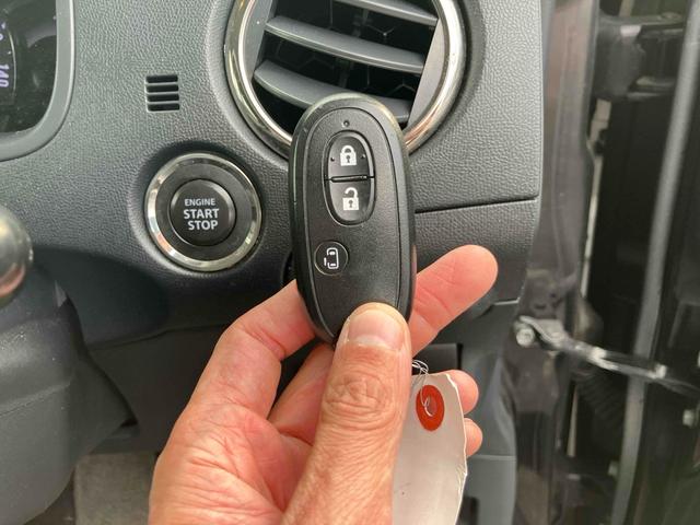 パレットSW XS 4WD 両側スライド・片側電動 オートライト HID スマートキー 電動格納ミラー シートヒーター ベンチシート CVT 盗難防止システム ABS CD DVD再生 USB アルミホイール(30枚目)