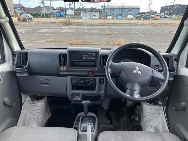 毎回座るフロントシート。運転席は必ず使用する部分ですので、座り心地が重要です！