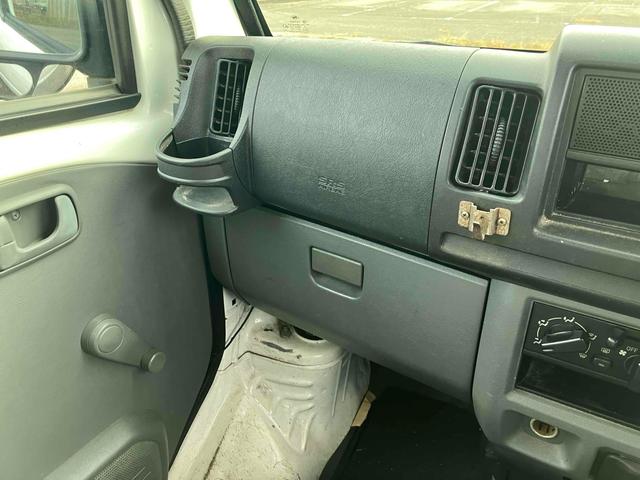 ご覧いただきありがとうございます♪気になったお車がありましたらお気軽にお電話をください♪