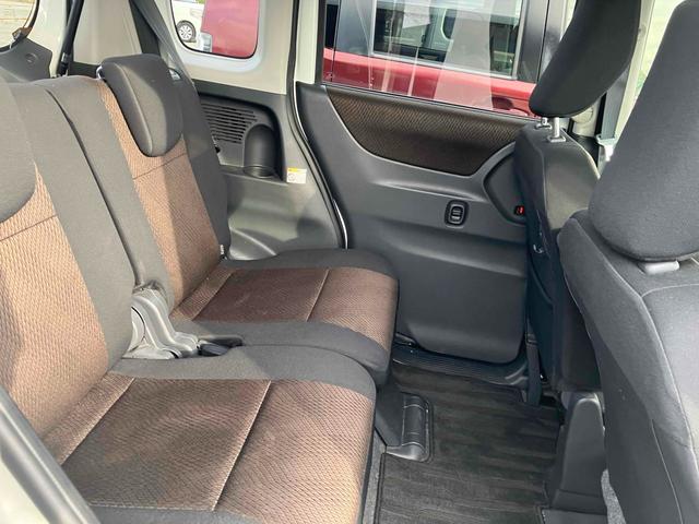 ルークス ハイウェイスター　４ＷＤ　両側スライド・片側電動　オートライト　ＨＩＤ　スマートキー　電動格納ミラー　シートヒーター　ベンチシート　ＣＶＴ　盗難防止システム　ＡＢＳ　Ｂｌｕｅｔｏｏｔｈ　アルミホイール　衝突安全ボディ（10枚目）