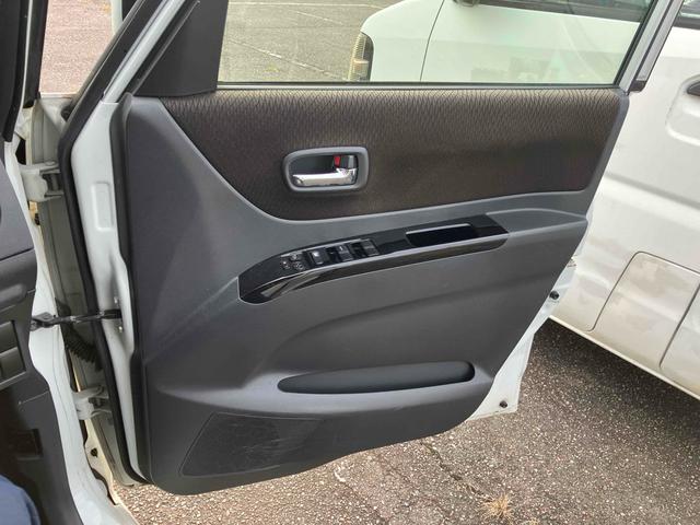 ルークス ハイウェイスター　４ＷＤ　両側スライド・片側電動　オートライト　ＨＩＤ　スマートキー　電動格納ミラー　シートヒーター　ベンチシート　ＣＶＴ　盗難防止システム　ＡＢＳ　Ｂｌｕｅｔｏｏｔｈ　アルミホイール　衝突安全ボディ（28枚目）