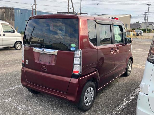 Ｎ－ＢＯＸ Ｇ・Ｌパッケージ　両側スライド・片側電動　スマートキー　アイドリングストップ　電動格納ミラー　ベンチシート　ＣＶＴ　盗難防止システム　ＡＢＳ　ＥＳＣ　衝突安全ボディ　エアコン　パワーステアリング　パワーウィンドウ（6枚目）