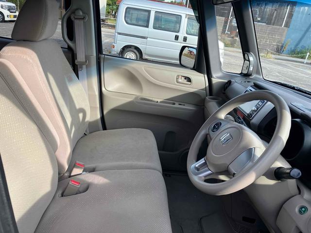 Ｎ－ＢＯＸ Ｇ・Ｌパッケージ　両側スライド・片側電動　スマートキー　アイドリングストップ　電動格納ミラー　ベンチシート　ＣＶＴ　盗難防止システム　ＡＢＳ　ＥＳＣ　衝突安全ボディ　エアコン　パワーステアリング　パワーウィンドウ（17枚目）