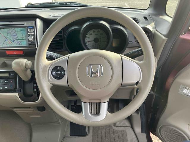 Ｎ－ＢＯＸ Ｇ・Ｌパッケージ　両側スライド・片側電動　スマートキー　アイドリングストップ　電動格納ミラー　ベンチシート　ＣＶＴ　盗難防止システム　ＡＢＳ　ＥＳＣ　衝突安全ボディ　エアコン　パワーステアリング　パワーウィンドウ（25枚目）