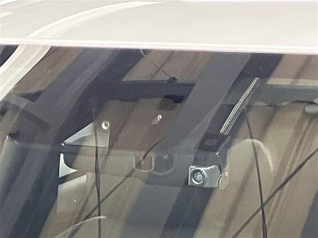 エクリプスクロスＰＨＥＶ Ｇ　４ＷＤ　フルセグ　メモリーナビ　ＤＶＤ再生　ミュージックプレイヤー接続可　バックカメラ　衝突被害軽減システム　ＥＴＣ　ドラレコ　ＬＥＤヘッドランプ　ワンオーナー（13枚目）