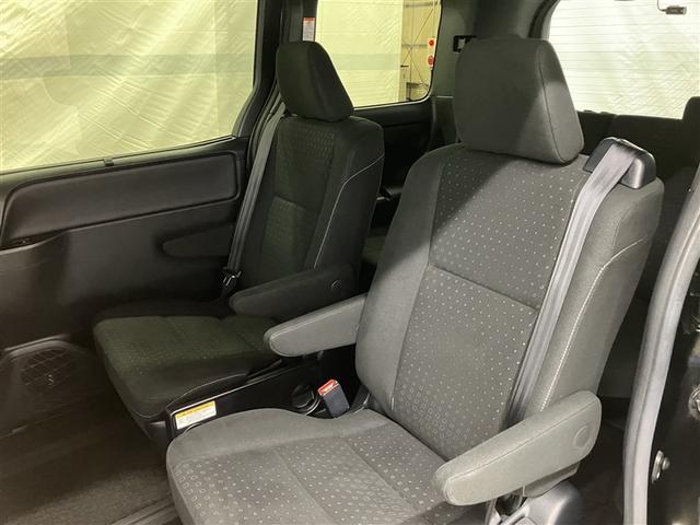 ヴォクシー ハイブリッドV フルセグ メモリーナビ DVD再生 ミュージックプレイヤー接続可 バックカメラ 衝突被害軽減システム ETC ドラレコ 電動スライドドア LEDヘッドランプ 乗車定員7人 3列シート ワンオーナー(26枚目)