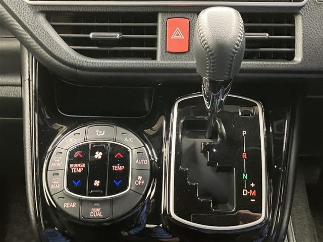 ヴォクシー ZS フルセグ メモリーナビ DVD再生 ミュージックプレイヤー接続可 バックカメラ 衝突被害軽減システム ETC ドラレコ 両側電動スライド LEDヘッドランプ ウオークスルー 乗車定員7人 3列シート(16枚目)