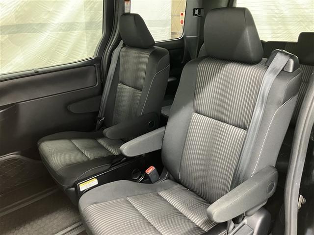 ヴォクシー ZS フルセグ メモリーナビ DVD再生 ミュージックプレイヤー接続可 バックカメラ 衝突被害軽減システム ETC ドラレコ 両側電動スライド LEDヘッドランプ ウオークスルー 乗車定員7人 3列シート(25枚目)