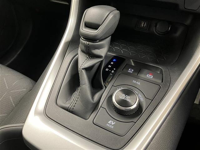 RAV4 ハイブリッドX 4WD フルセグ メモリーナビ ミュージックプレイヤー接続可 バックカメラ 衝突被害軽減システム ETC ドラレコ LEDヘッドランプ ワンオーナー(16枚目)