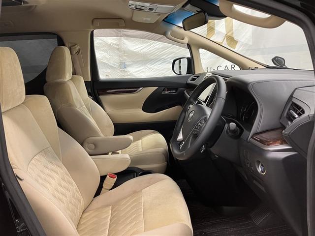 アルファード ２．５Ｘ　フルセグ　ＨＤＤナビ　ＤＶＤ再生　ミュージックプレイヤー接続可　後席モニター　バックカメラ　衝突被害軽減システム　ＥＴＣ　電動スライドドア　ＬＥＤヘッドランプ　乗車定員８人　３列シート　ワンオーナー（17枚目）