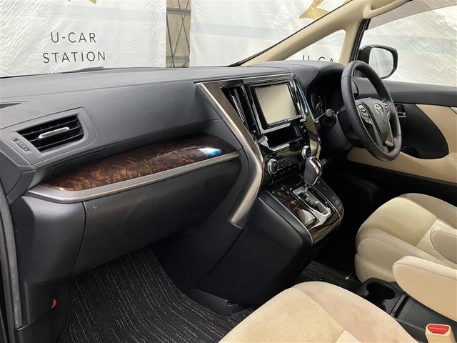 アルファード ２．５Ｘ　フルセグ　ＨＤＤナビ　ＤＶＤ再生　ミュージックプレイヤー接続可　後席モニター　バックカメラ　衝突被害軽減システム　ＥＴＣ　電動スライドドア　ＬＥＤヘッドランプ　乗車定員８人　３列シート　ワンオーナー（21枚目）