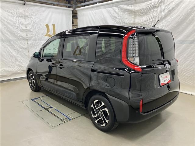 走りにこだわりながら収納力も持ち合わせたお車です。