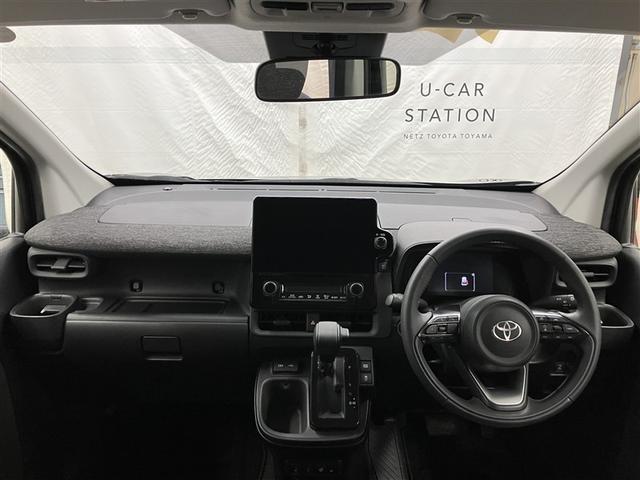 見通しのよいすっきりとした視界で、誰でも運転しやすいです。運転のしやすさは疲れにくさにも繋がりますよ♪