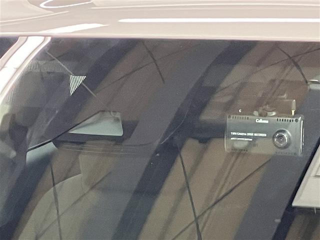 ヤリスクロス ハイブリッドＧ　フルセグ　ミュージックプレイヤー接続可　バックカメラ　衝突被害軽減システム　ＥＴＣ　ドラレコ　ワンオーナー（12枚目）