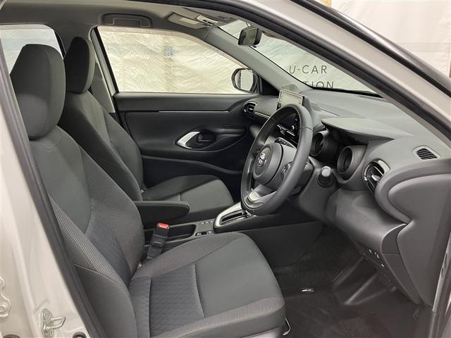 ヤリスクロス ハイブリッドＧ　フルセグ　ミュージックプレイヤー接続可　バックカメラ　衝突被害軽減システム　ＥＴＣ　ドラレコ　ワンオーナー（16枚目）