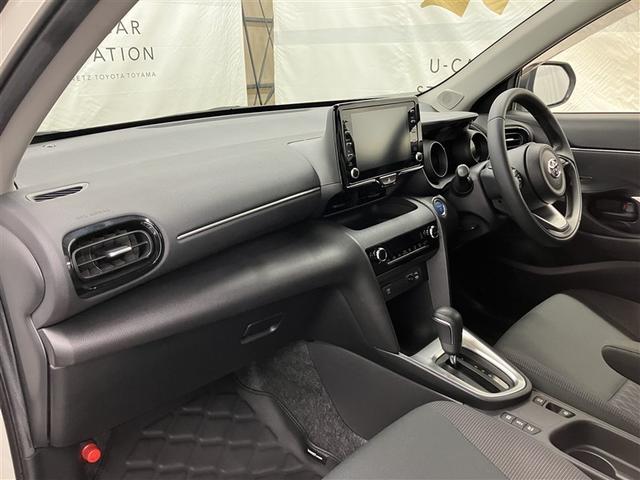 ヤリスクロス ハイブリッドＧ　フルセグ　ミュージックプレイヤー接続可　バックカメラ　衝突被害軽減システム　ＥＴＣ　ドラレコ　ワンオーナー（20枚目）