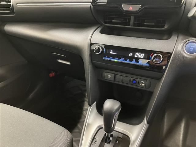 ヤリスクロス ハイブリッドＧ　フルセグ　ミュージックプレイヤー接続可　バックカメラ　衝突被害軽減システム　ＥＴＣ　ドラレコ　ワンオーナー（30枚目）