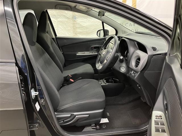 ヴィッツ Ｆ　ワンセグ　メモリーナビ　ミュージックプレイヤー接続可　バックカメラ　ワンオーナー　アイドリングストップ（18枚目）