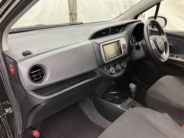 ヴィッツ Ｆ　ワンセグ　メモリーナビ　ミュージックプレイヤー接続可　バックカメラ　ワンオーナー　アイドリングストップ（22枚目）