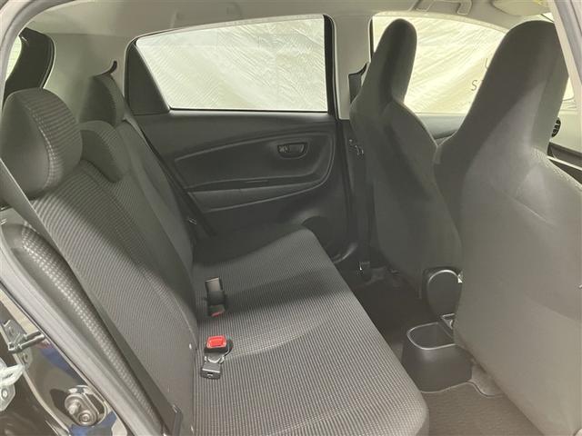 ヴィッツ Ｆ　ワンセグ　メモリーナビ　ミュージックプレイヤー接続可　バックカメラ　ワンオーナー　アイドリングストップ（28枚目）