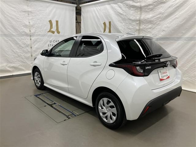 ヤリス Ｇ　ミュージックプレイヤー接続可　バックカメラ　衝突被害軽減システム　ワンオーナー（7枚目）