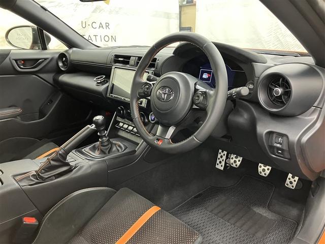 ＧＲ８６ ＲＺ　１０ｔｈアニバーサリーリミテッド　フルセグ　メモリーナビ　ＤＶＤ再生　ミュージックプレイヤー接続可　バックカメラ　ＥＴＣ　ドラレコ　ＬＥＤヘッドランプ　ワンオーナー　フルエアロ　アルミ　まるごとクリーニング済み　ロングラン保証付き（18枚目）