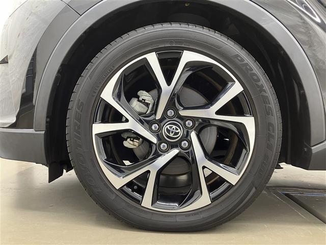 �X�|�[�e�B�Ȉ�ۂ�^���鏃���z�C�[���ł��B�ǂ��܂ł������Ă��������Ȃ�悤�ȃf�U�C���ł��ˁ�