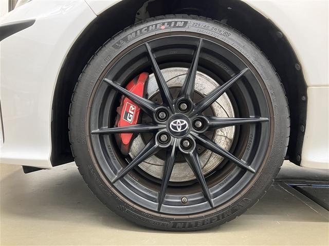 �X�|�[�e�B�Ȉ�ۂ�^���鏃���z�C�[���ł��B�ǂ��܂ł������Ă��������Ȃ�悤�ȃf�U�C���ł��ˁ�