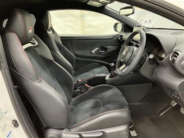 ���ʂ��̂悢��������Ƃ������E�ŁA�N�ł��^�]���₷���ł��B�^�]�̂��₷���͔��ɂ����ɂ��q����܂����