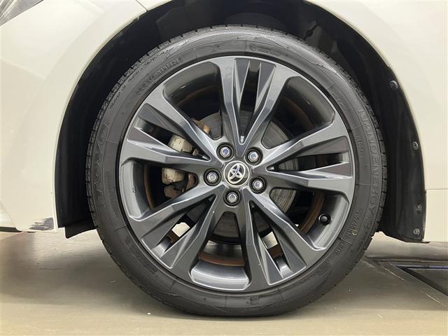 �X�|�[�e�B�Ȉ�ۂ�^���鏃���z�C�[���ł��B�ǂ��܂ł������Ă��������Ȃ�悤�ȃf�U�C���ł��ˁ�