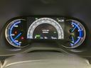 とっても見やすいメーターです。夜間時はラグジュアリーな気分にさせてくれる照明が魅力ですので、夜のドライブも楽しみになりますよ♪