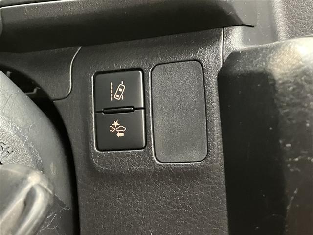 ���[���f�B�p�[�`���[�A���[�g�Ƃ͎Ԑ��܂��͑��H����̈�E�̉\�����x������Ƌ��ɁA�Ԑ��܂��͑��H����̈�E������邽�߂̃n���h������̈ꕔ���x������@�\�ł��B�ڍׂ͔̔��X�X�^�b�t�܂ł������˂��������B