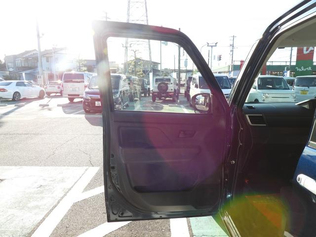 ルーミー G 4WD 地デジナビ バックカメラ ETC 両側電動スライドドア クルコン キーフリー ワンオーナー 中古スタッドレス付き(40枚目)