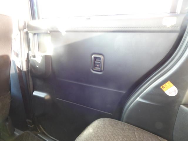 ルーミー G 4WD 地デジナビ バックカメラ ETC 両側電動スライドドア クルコン キーフリー ワンオーナー 中古スタッドレス付き(47枚目)