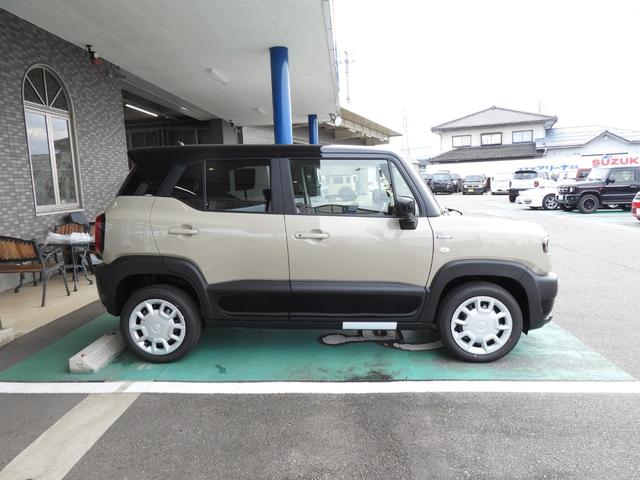 クロスビー ハイブリッドMX 4WD 全方位モニター付き9インチナビ 前後ドラレコ ETC マットバイザー付き HDMI Apple CarPlay シートヒーター LEDライト スズキコネクト対応 ウォークスルー 新車未登録(4枚目)