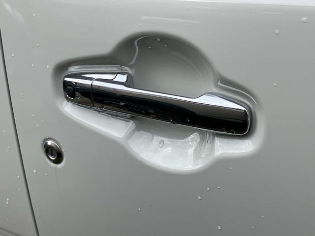 ハスラー ハイブリッドＸ　スマートキー　アイドリングストップ　４ＷＤ　シートヒーター　ＵＳＢ入力端子　運転席・助手席エアバック　エアコン　パワーステアリング　パワーウインドウ（8枚目）