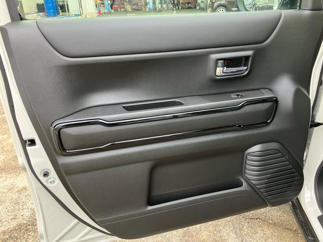 ハスラー ハイブリッドＸ　スマートキー　アイドリングストップ　４ＷＤ　シートヒーター　ＵＳＢ入力端子　運転席・助手席エアバック　エアコン　パワーステアリング　パワーウインドウ（32枚目）