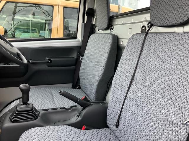 キャリイトラック ＫＣエアコン・パワステ　キーレスエントリー　４ＷＤ　アイドリングストップ　ＥＳＣ　運転席・助手席エアバック　エアコン　パワーステアリング（19枚目）