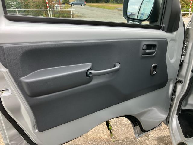 キャリイトラック ＫＣエアコン・パワステ　キーレスエントリー　４ＷＤ　アイドリングストップ　ＥＳＣ　運転席・助手席エアバック　エアコン　パワーステアリング（23枚目）