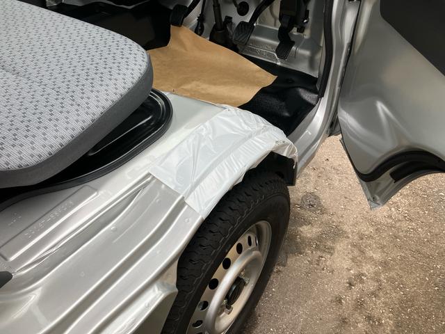 キャリイトラック ＫＣエアコン・パワステ　キーレスエントリー　４ＷＤ　アイドリングストップ　ＥＳＣ　運転席・助手席エアバック　エアコン　パワーステアリング（29枚目）