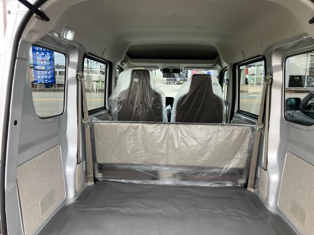 エブリイ ＰＡリミテッド　キーレスエントリー　４ＷＤ　オートライト　クリアランスソナー　オートマチックハイビーム　運転席・助手席エアバック　ＡＢＳ　ＥＳＣ　盗難防止システム　衝突安全ボディ　衝突被害軽減システム（15枚目）