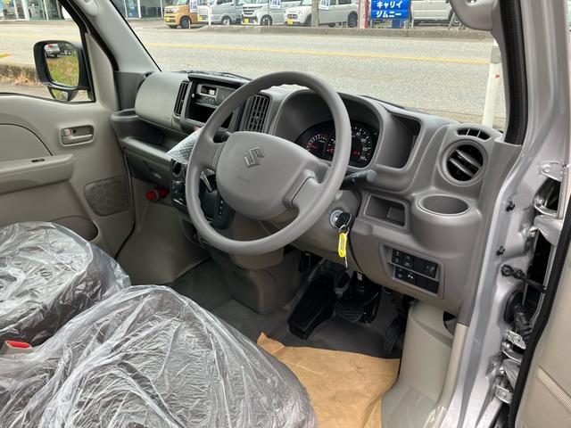 エブリイ ＰＡリミテッド　キーレスエントリー　４ＷＤ　オートライト　クリアランスソナー　オートマチックハイビーム　運転席・助手席エアバック　ＡＢＳ　ＥＳＣ　盗難防止システム　衝突安全ボディ　衝突被害軽減システム（39枚目）